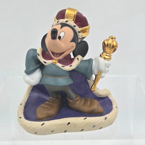 WDCC Mickey Mouse The Prince And The Pauper 70th Birthday Sculpture With Base - Picture 9 of 9